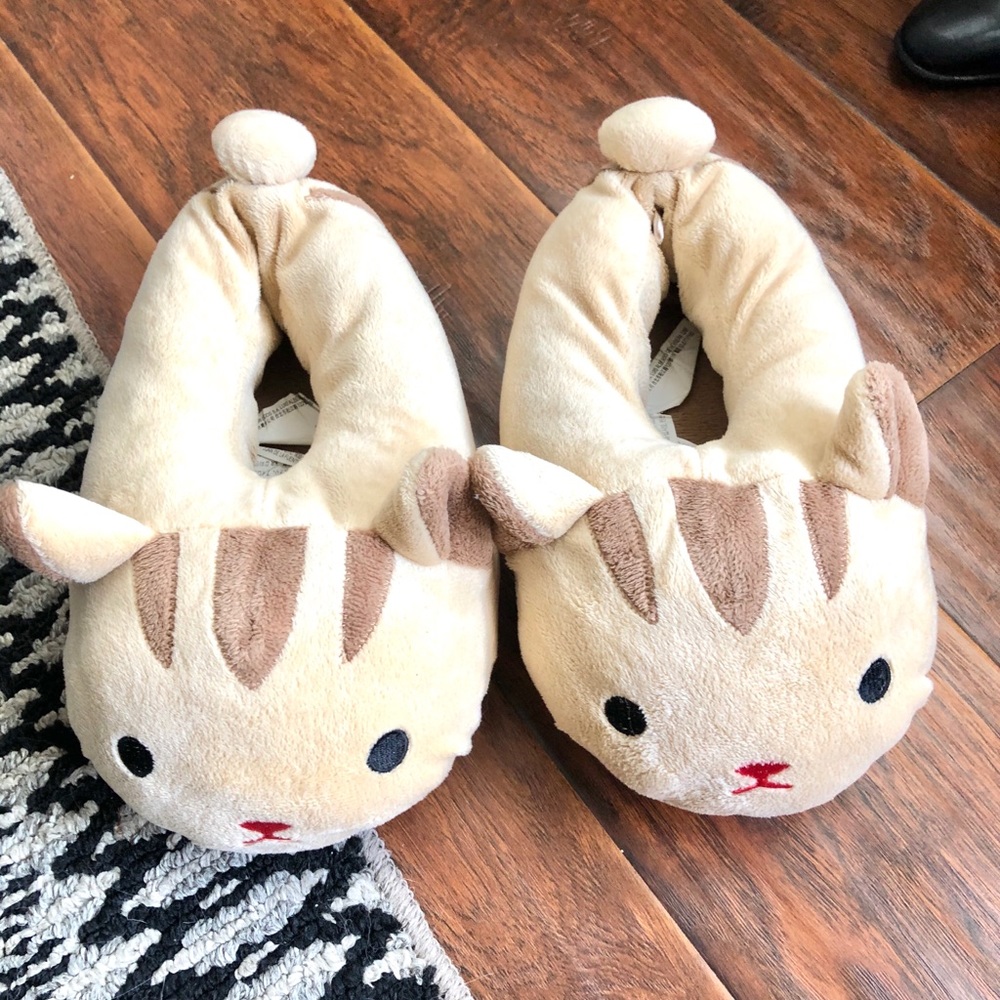 Cute forever21 animal slipper